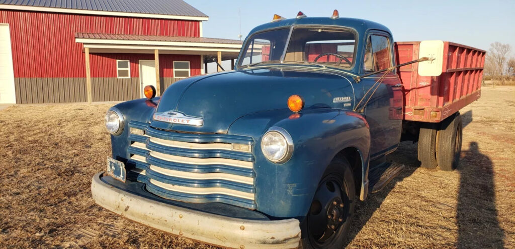 1951 Chevrolet Pickups