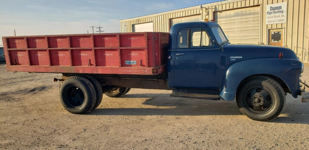 1951 Chevrolet Pickups