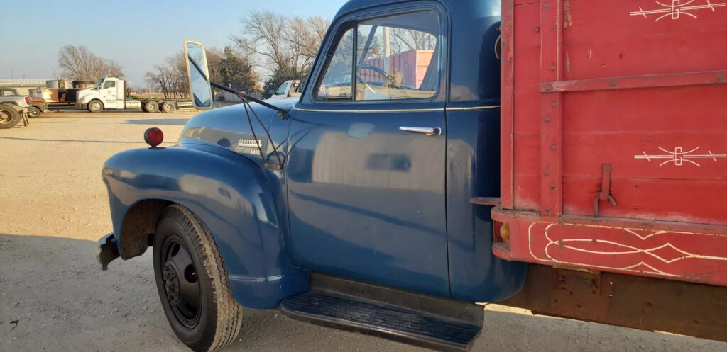 1951 Chevrolet Pickups