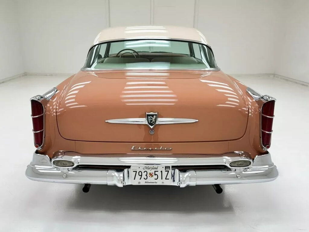 1955 Chrysler New Yorker Deluxe Hardtop