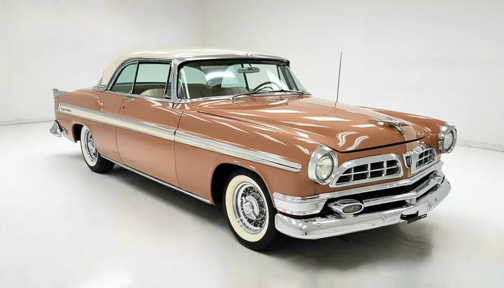 1955 Chrysler New Yorker Deluxe Hardtop