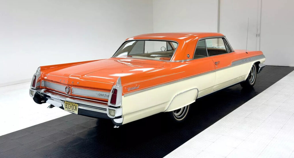 1963 Buick Wildcat 2 Door Hardtop