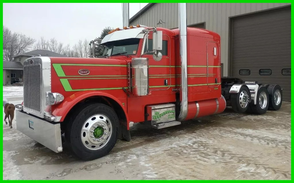 2005 Peterbilt 379 EXHD Conventional Sleeper Semi