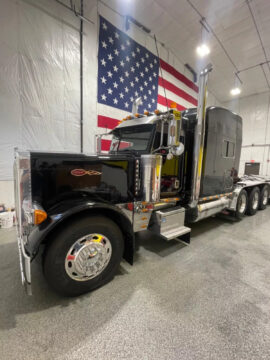 Peterbilt 379 semi Truck for sale