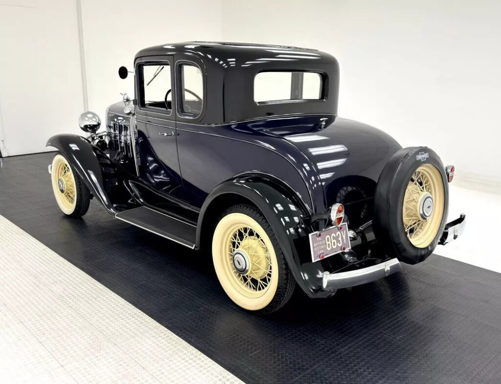 1932 Chevrolet Confederate 5 Window Coupe