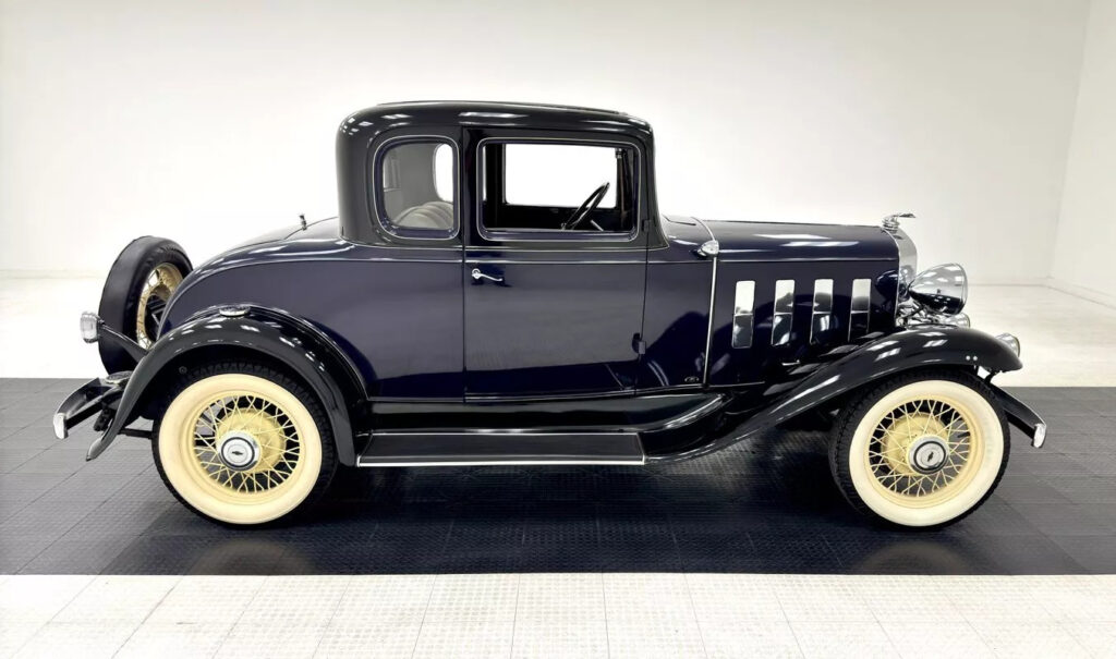 1932 Chevrolet Confederate 5 Window Coupe