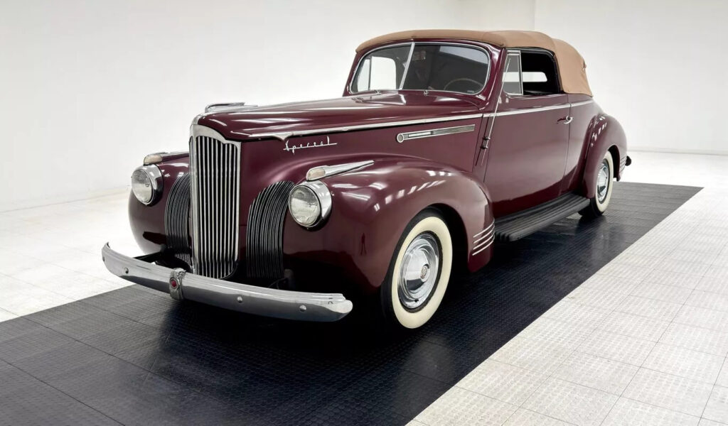 1941 Packard 120 Series 1901 Convertible Coupe