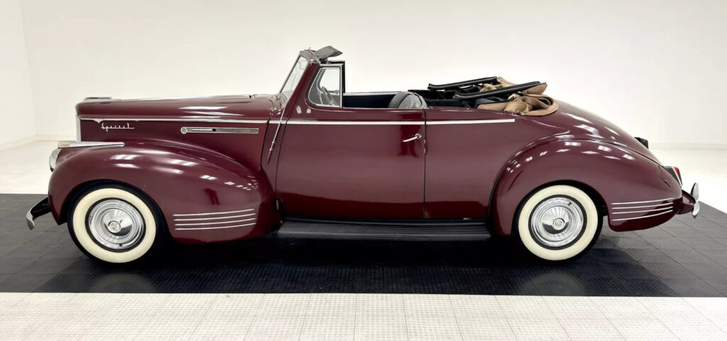 1941 Packard 120 Series 1901 Convertible Coupe