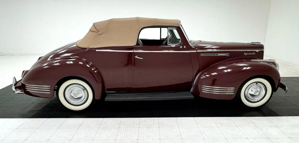 1941 Packard 120 Series 1901 Convertible Coupe