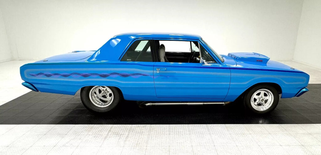 1967 Dodge Dart 2 Door Sedan