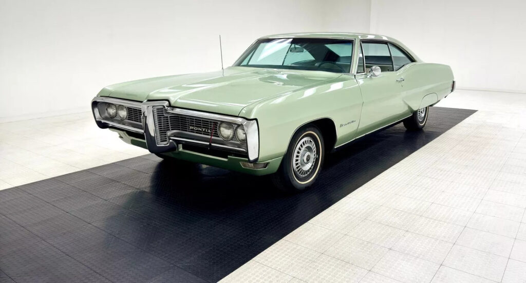 1968 Pontiac Executive Hardtop