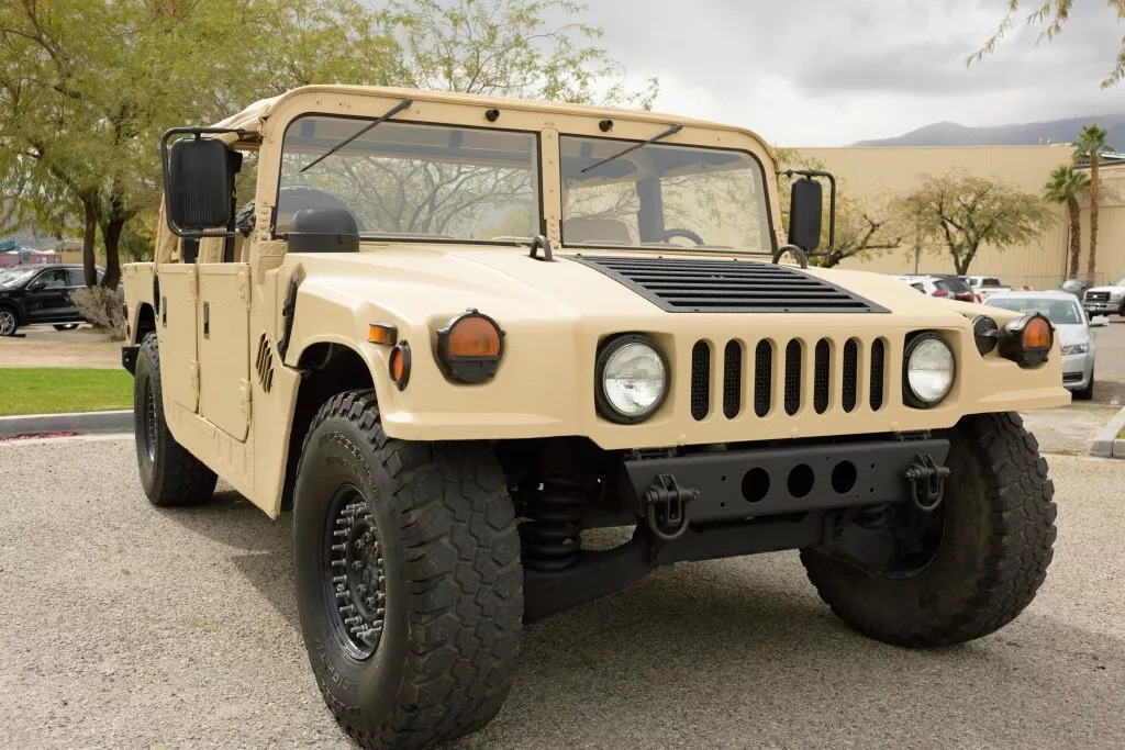 1990 Humvee