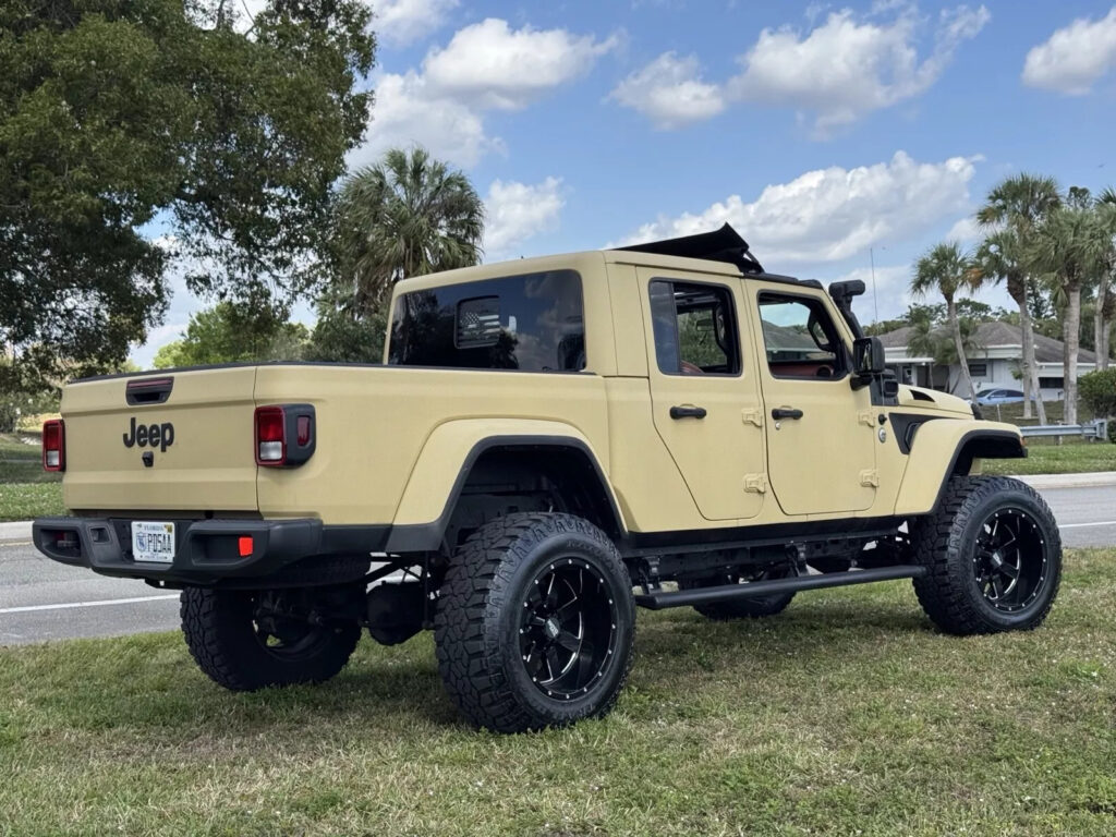 2020 Jeep Gladiator Sport