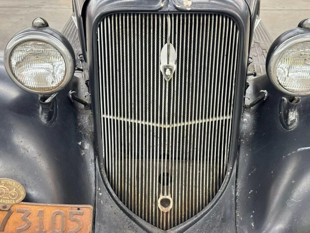 1934 Plymouth PE Deluxe 4-Door Sedan