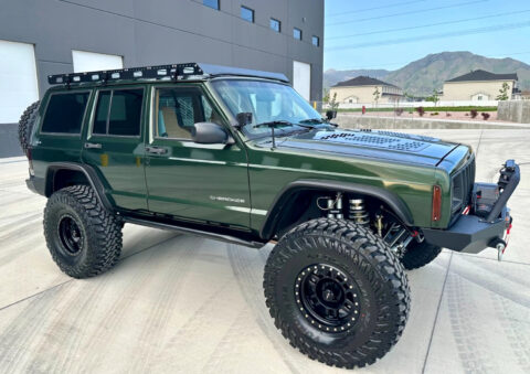 1997 Jeep Cherokee XJ – Beautiful Restomod for sale