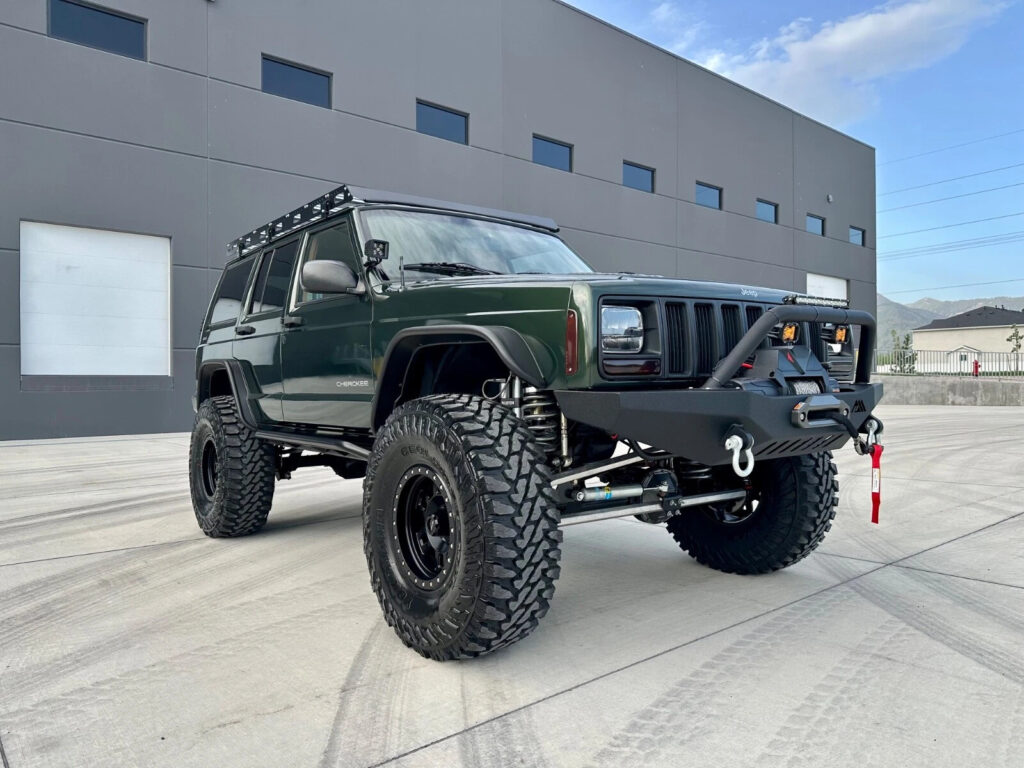 1997 Jeep Cherokee XJ – Beautiful Restomod