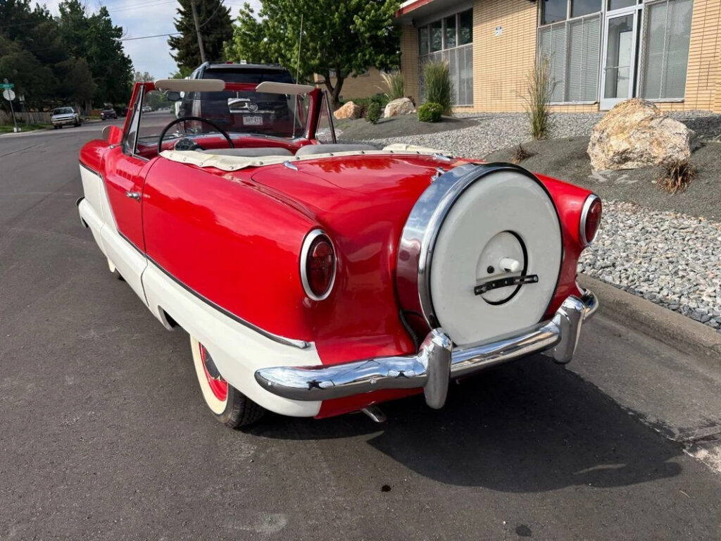 1960 Nash Metropolitan Convertible Very cute Little