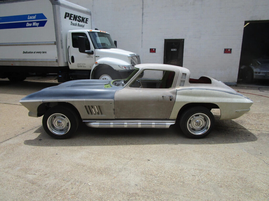 1964 Chevrolet Corvette Sting RAY Sport Coupe