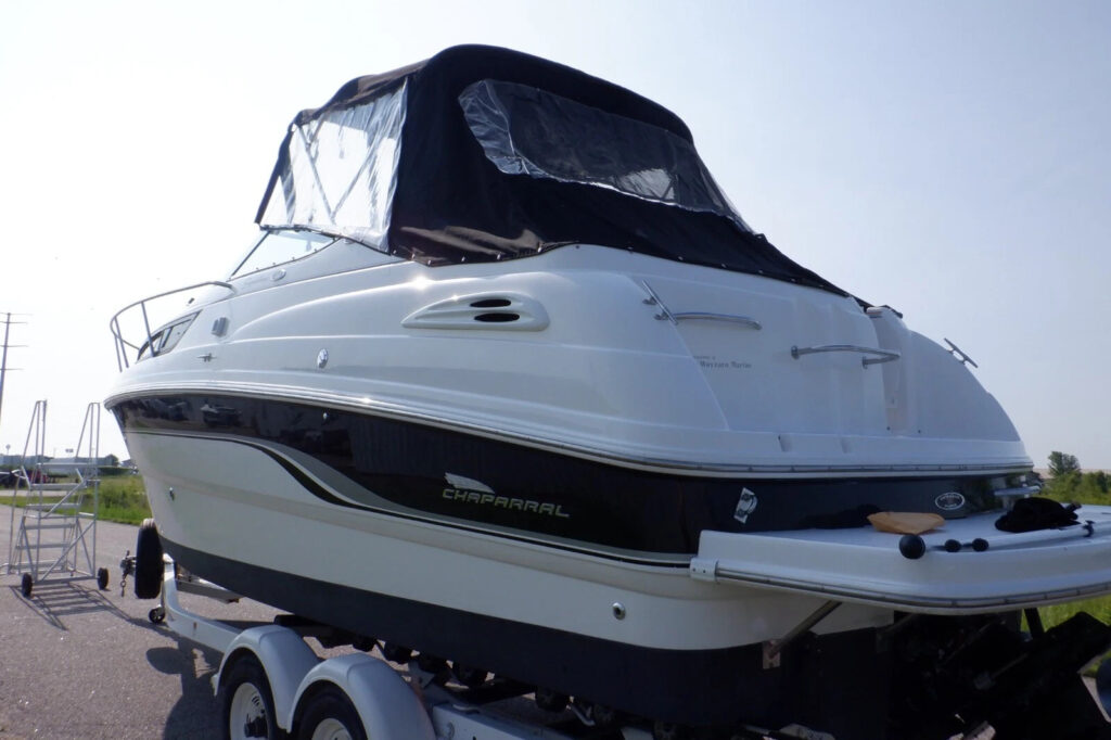 2001 Chaparral 260 Cuddie River Lake Freshwater Family Boat Sea Overnighter