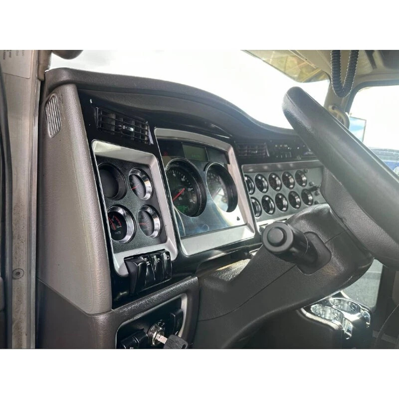 2015 Kenworth Conventional – Sleeper Truck, Tractor W900