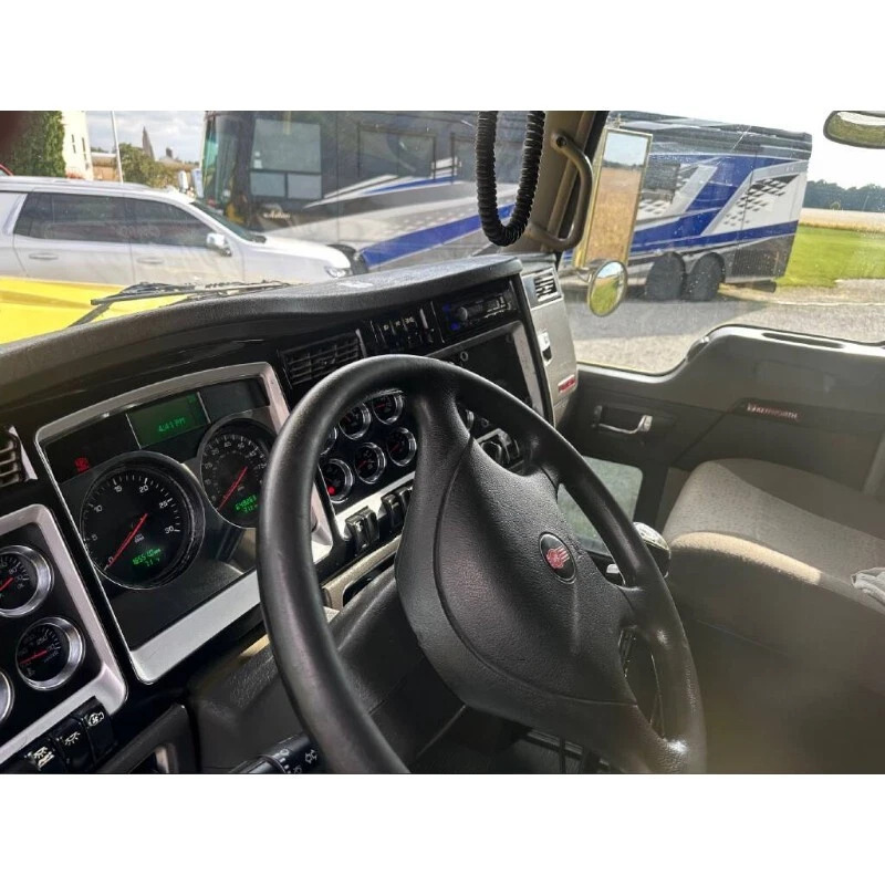 2015 Kenworth Conventional – Sleeper Truck, Tractor W900