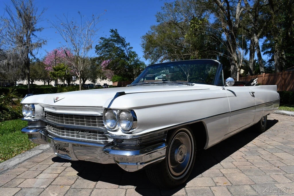 1963 Cadillac Deville Restored Convertible Rare Buckets Consol !!