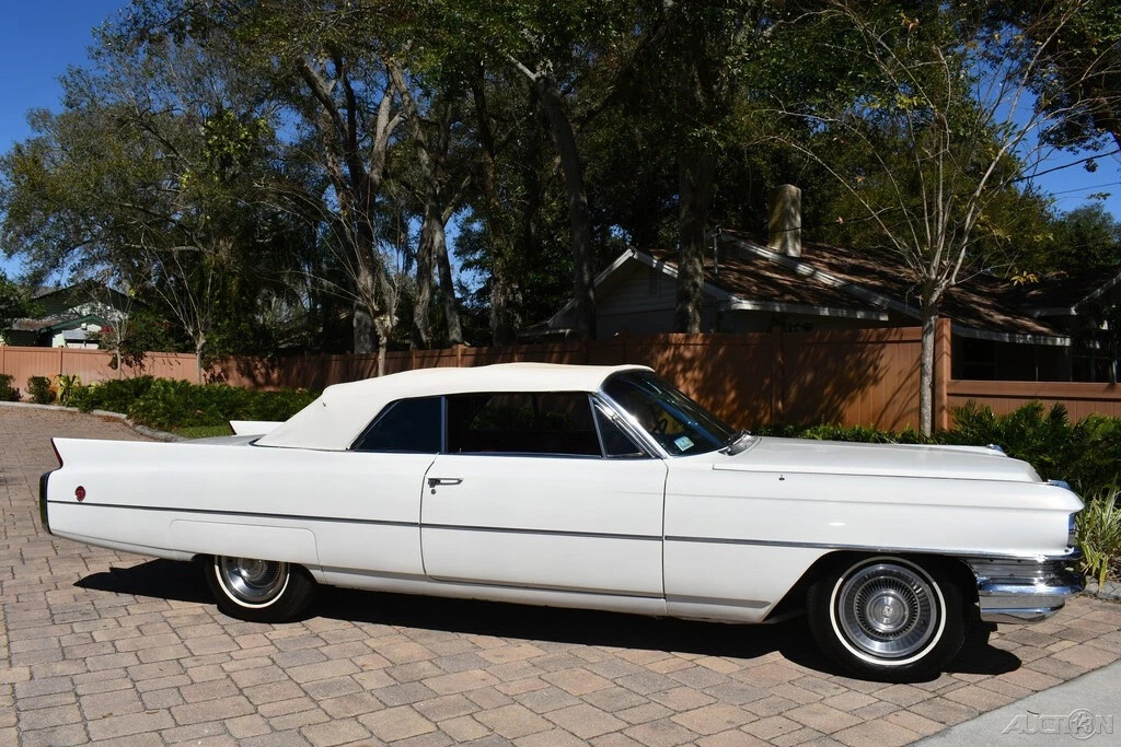 1963 Cadillac Deville Restored Convertible Rare Buckets Consol !!