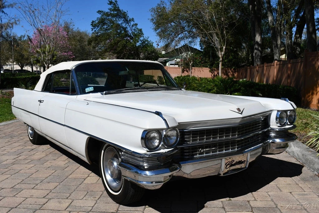 1963 Cadillac Deville Restored Convertible Rare Buckets Consol !!