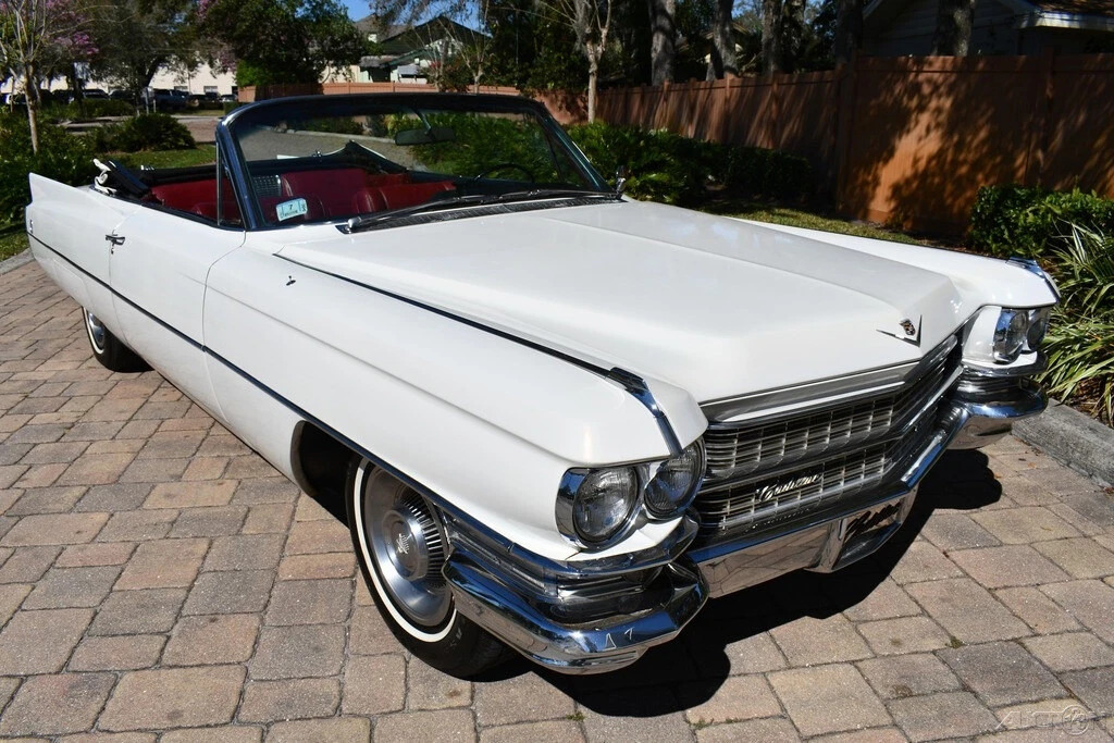 1963 Cadillac Deville Restored Convertible Rare Buckets Consol !!