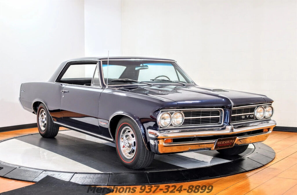1964 Pontiac GTO 4 Speed 2-Door Coupe