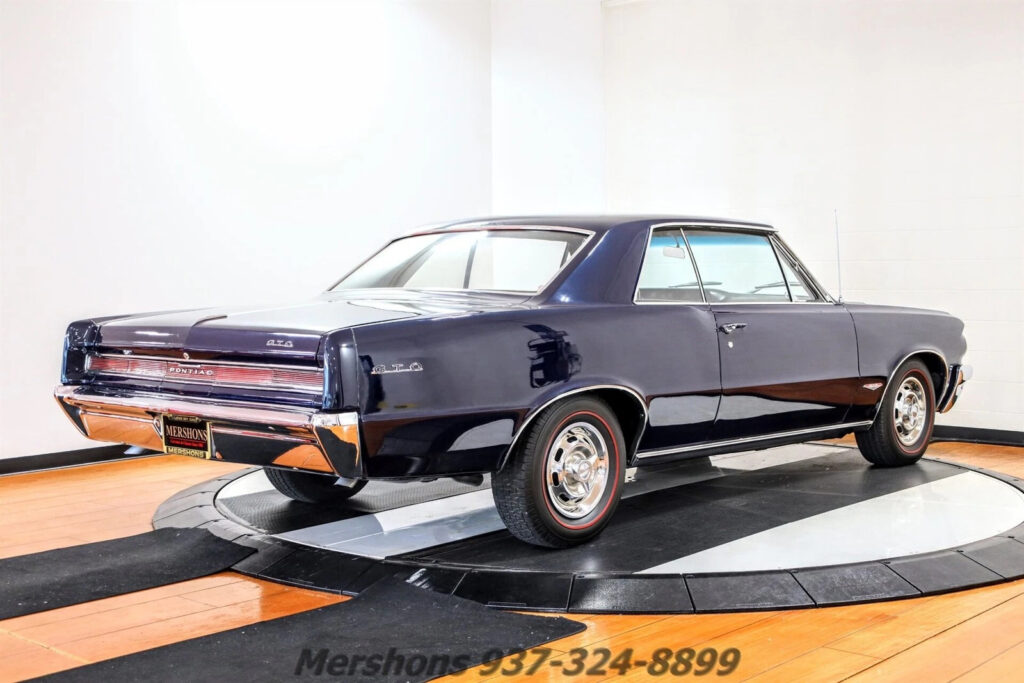 1964 Pontiac GTO 4 Speed 2-Door Coupe