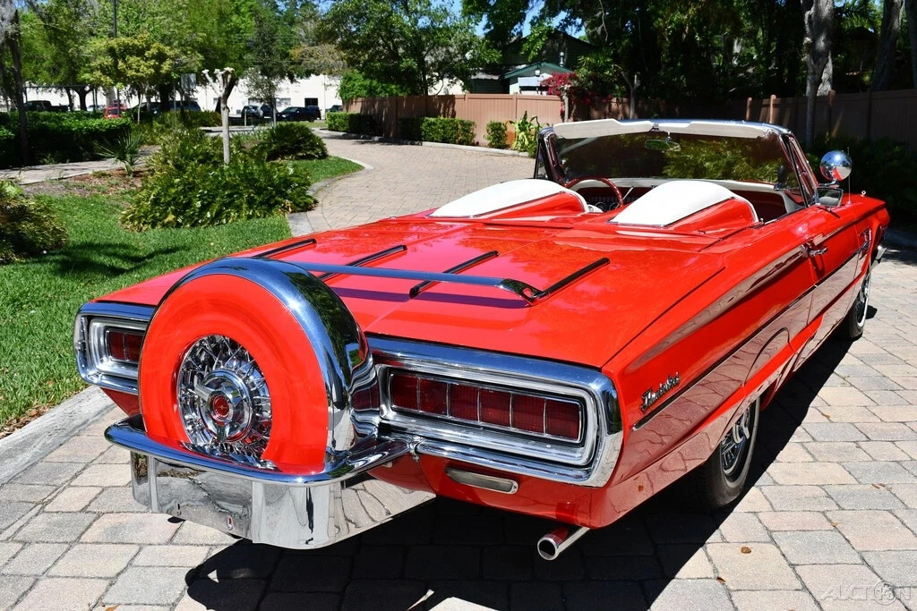 1965 Ford Thunderbird Beautiful Restoration Amazing Show Car!!