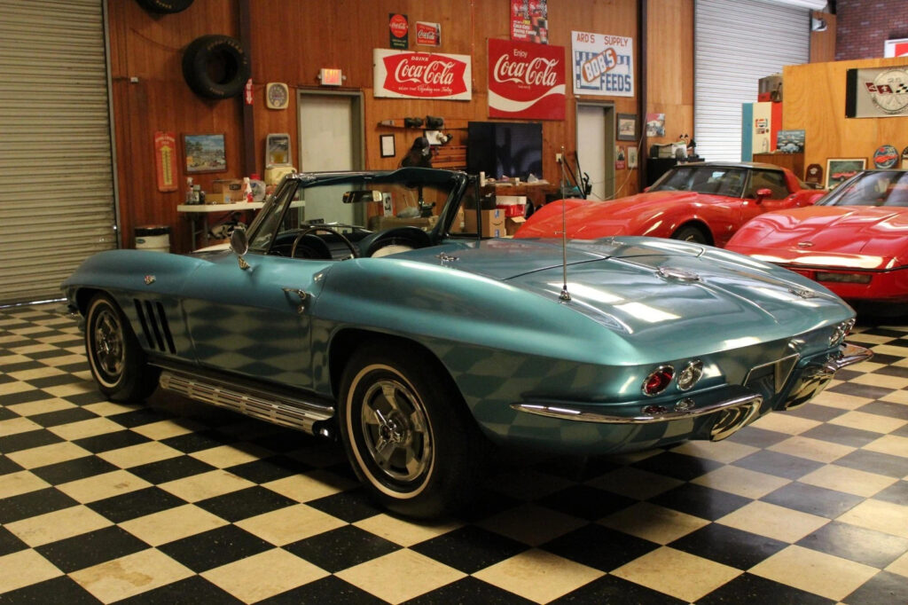 1966 Chevrolet Corvette Conv. Matching #’s 327/300 Sidepipes