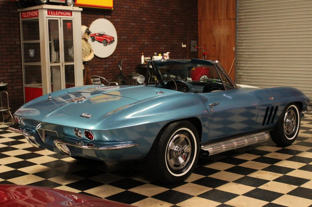 1966 Chevrolet Corvette Conv. Matching #’s 327/300 Sidepipes
