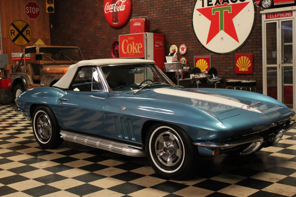 1966 Chevrolet Corvette Conv. Matching #’s 327/300 Sidepipes