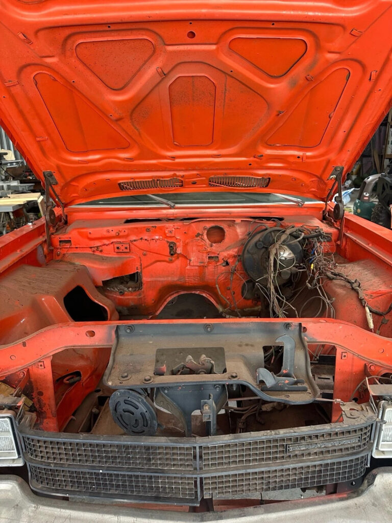 1976 Plymouth Volare Road Runner