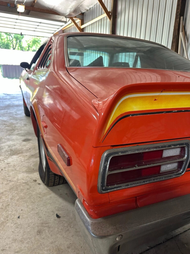 1976 Plymouth Volare Road Runner