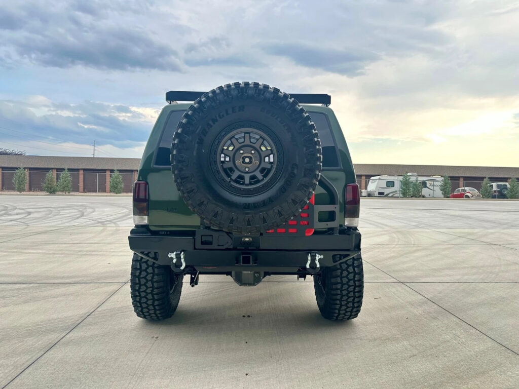 1997 Jeep Cherokee XJ – Beautiful Restomod