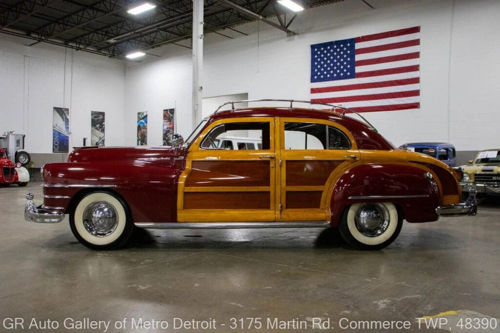1948 Chrysler Town & Country Sedan