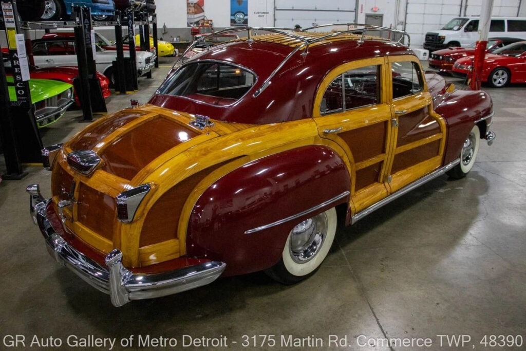 1948 Chrysler Town & Country Sedan
