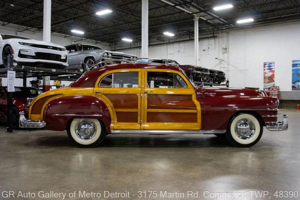 1948 Chrysler Town & Country Sedan