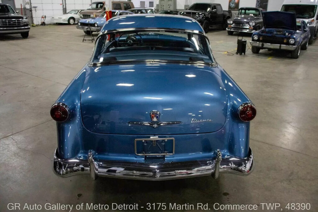 1954 Ford Crestline