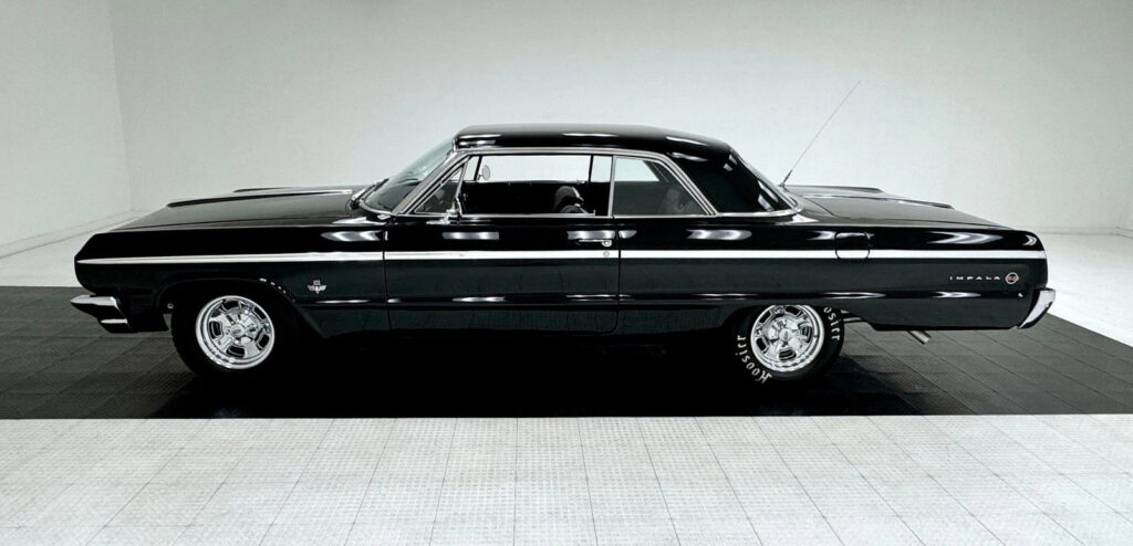 1964 Chevrolet Impala 2 Door Hardtop