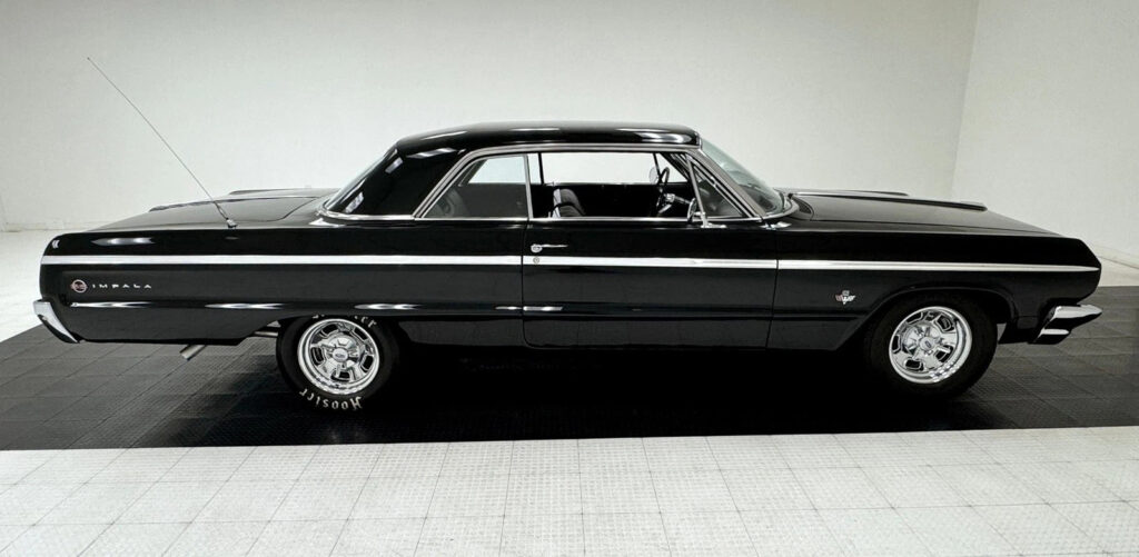 1964 Chevrolet Impala 2 Door Hardtop