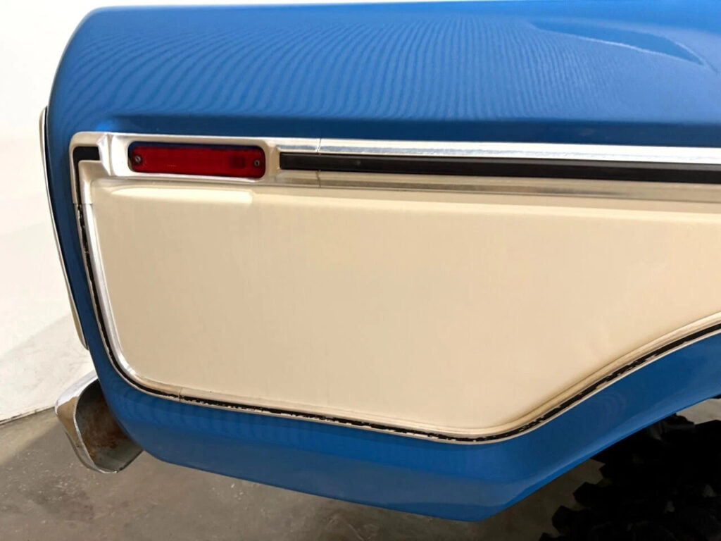 1977 Ford F-150 4WD Reg Cab 122.5″ XL