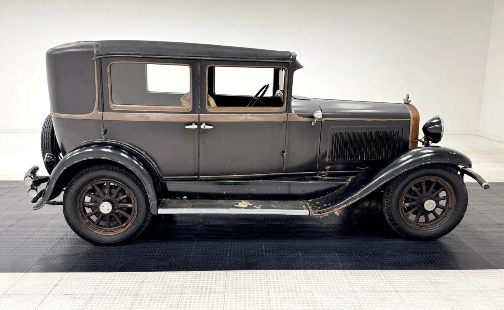 1929 Overland Whippet 98A Series Sedan