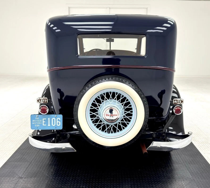 1932 Desoto 6 SA Series Deluxe Sedan