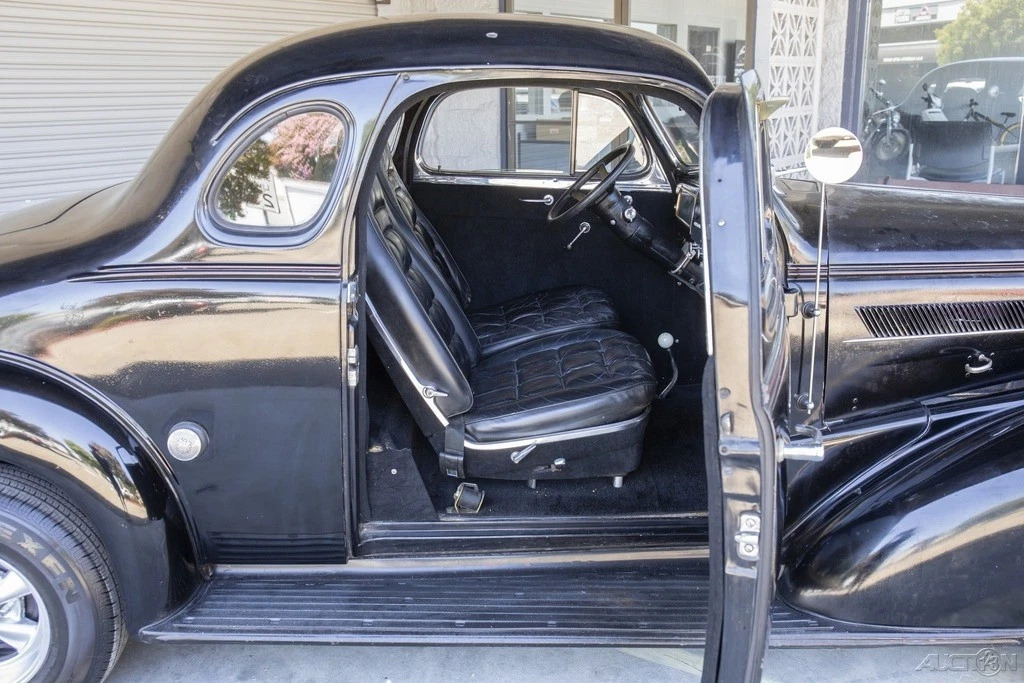 1937 Chevrolet Master Deluxe Coupe