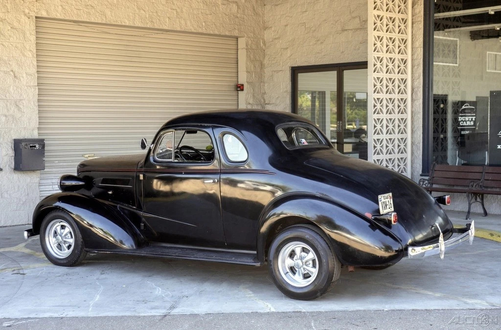 1937 Chevrolet Master Deluxe Coupe