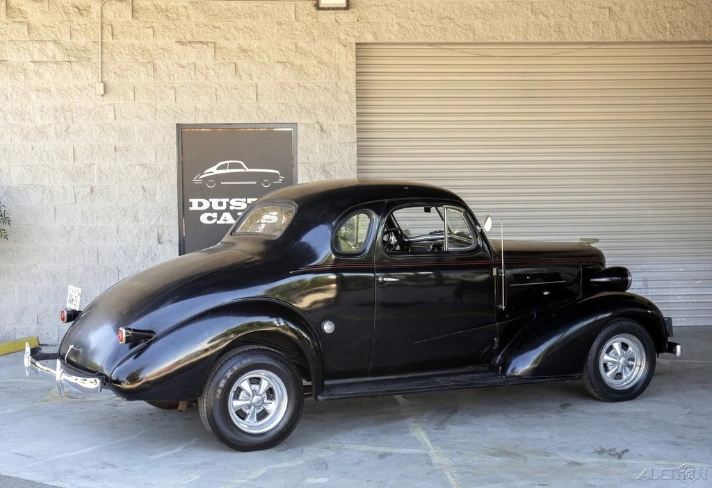 1937 Chevrolet Master Deluxe Coupe